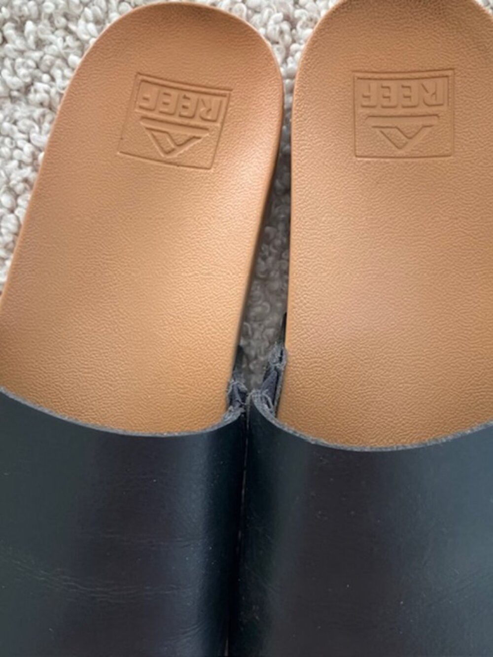 Reef women's slide sandals size 8 black beach travel casual - Picture 3 of 5